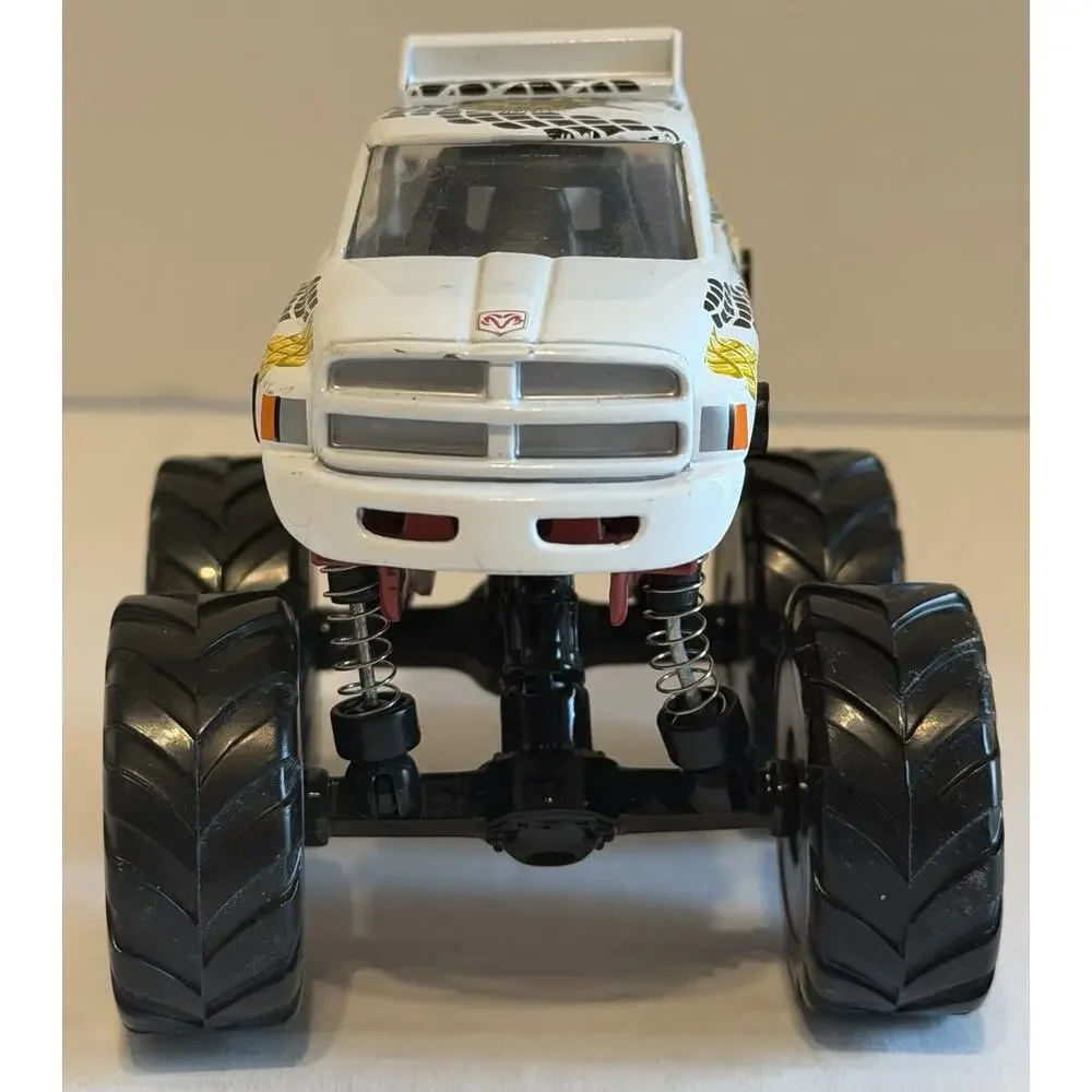 2001 SPIN MASTER METAL MAXX MEGA SHOCKS DODGE RAM Monster Truck FREE SHIPPING
